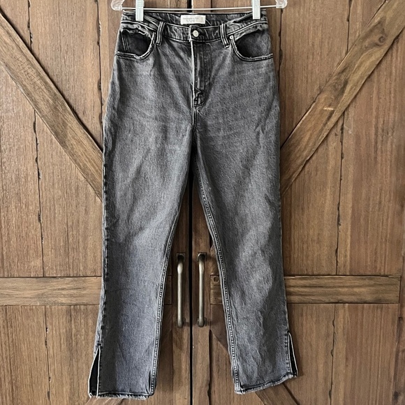 Abercrombie & Fitch Curve Love 90's Straight Ultra High Rise Split Hem Size 28 - Picture 4 of 11
